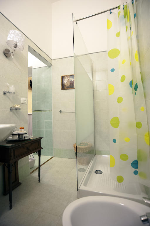 Palazzo Salini - Appartamento Familiare Sulmona Zimmer foto