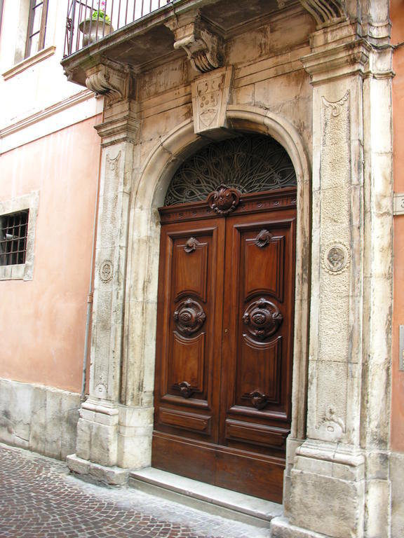 Palazzo Salini - Appartamento Familiare Sulmona Exterior foto